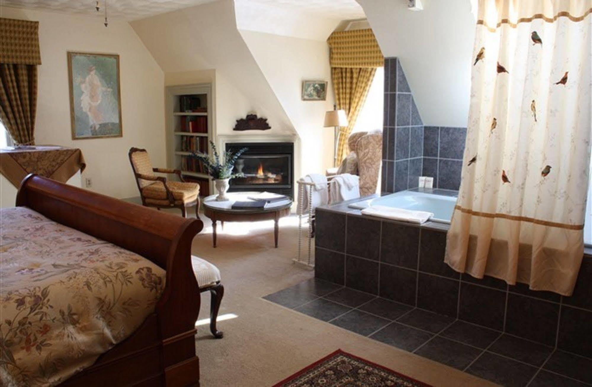 Manor House Bed & Breakfast Norfolk Exteriör bild